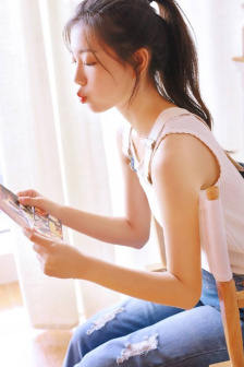 年轻的女教师2017韩国